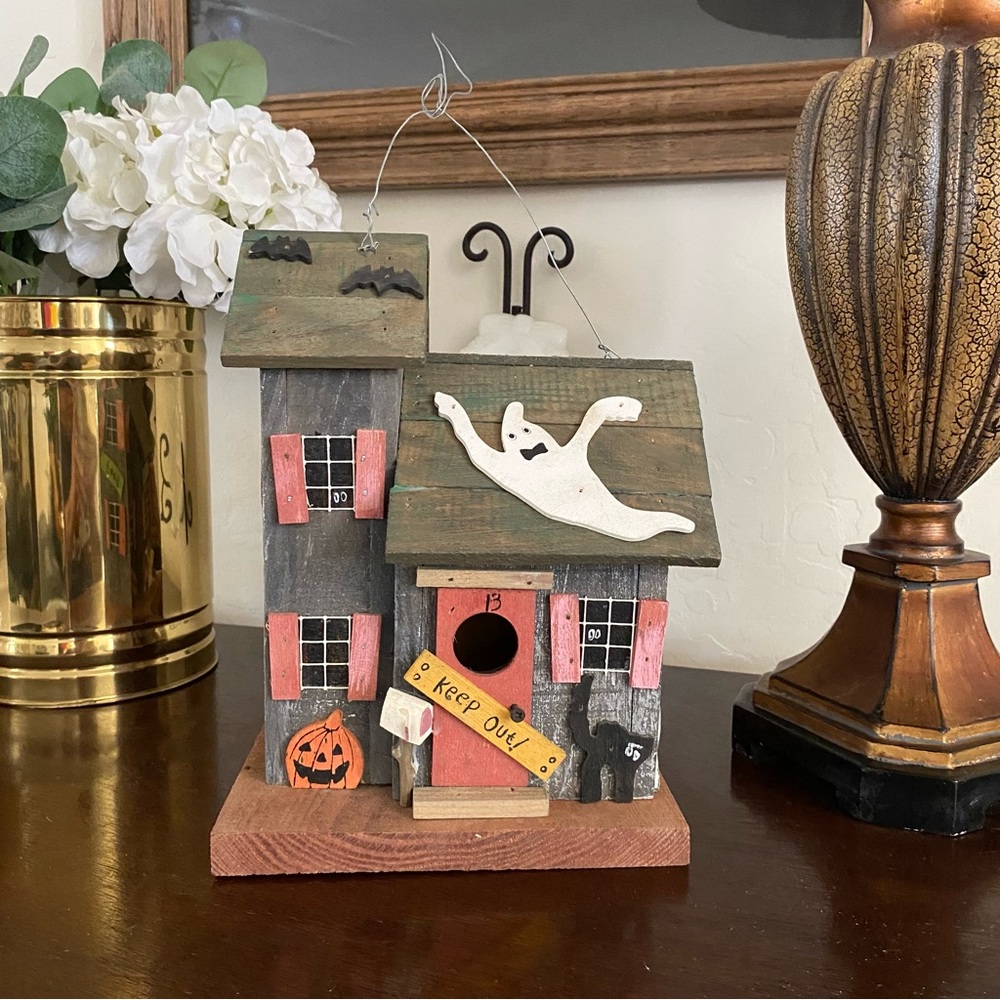 Spoontiques Haunted House Birdhouse #4556 9.5x7x6.5-inches RARE Halloween Decor